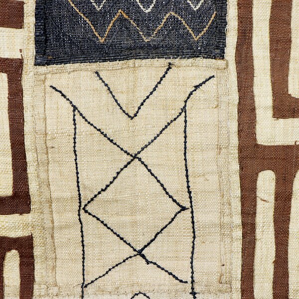 African Kuba Runner